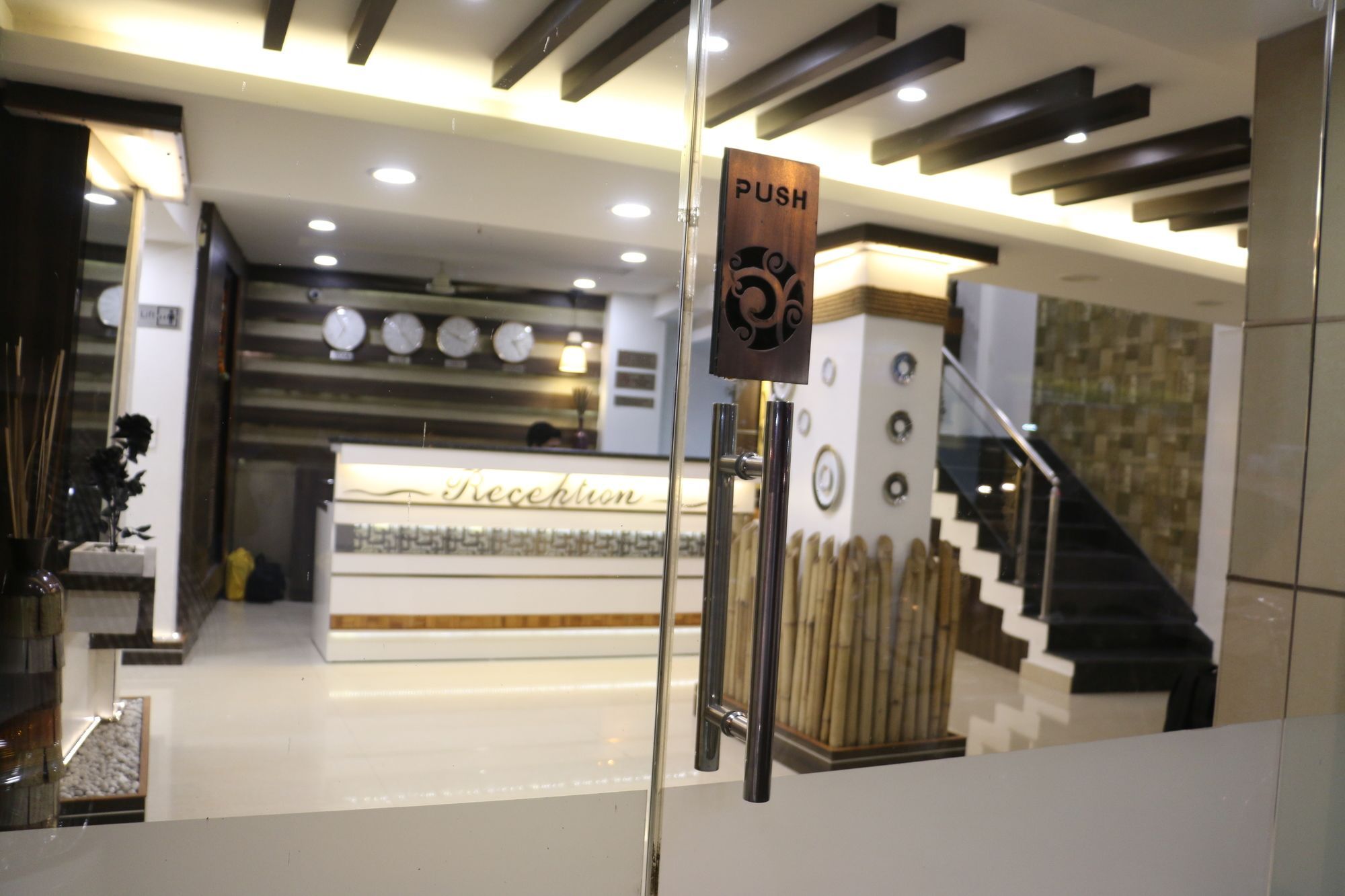 Hotel Shalimar Deluxe Bhopal Exterior foto